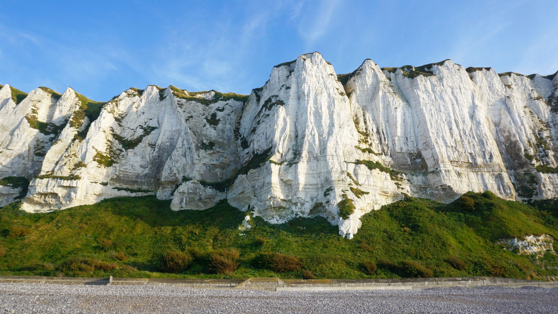 The White Cliffs of Dover — the same chalk formation that runs beneath both England's wine country and Champagne